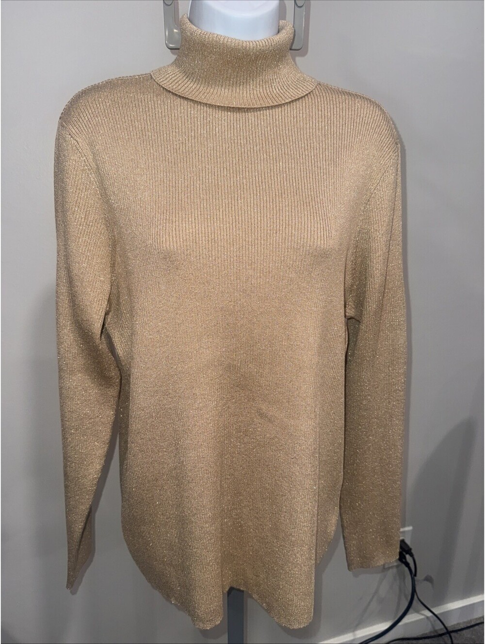 Chico’s Size 3, XL, Gold Metallic Turtleneck Sweater Shimmer, Holiday, Dressy